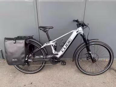 Cube Stereo Hybrid 120 Race