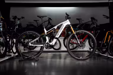 Centurion No Pogo R3000