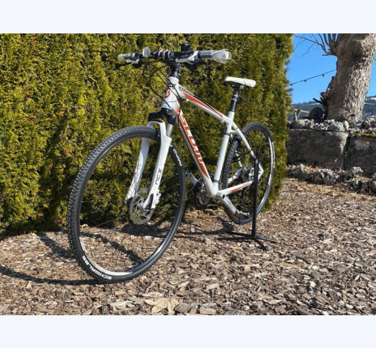 cube hybrid cross pro