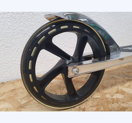 Andere Scooter