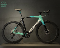 Acquista Bianchi Oltre XR4 Disc Velo o Bike - nuovo e usato - velocorner