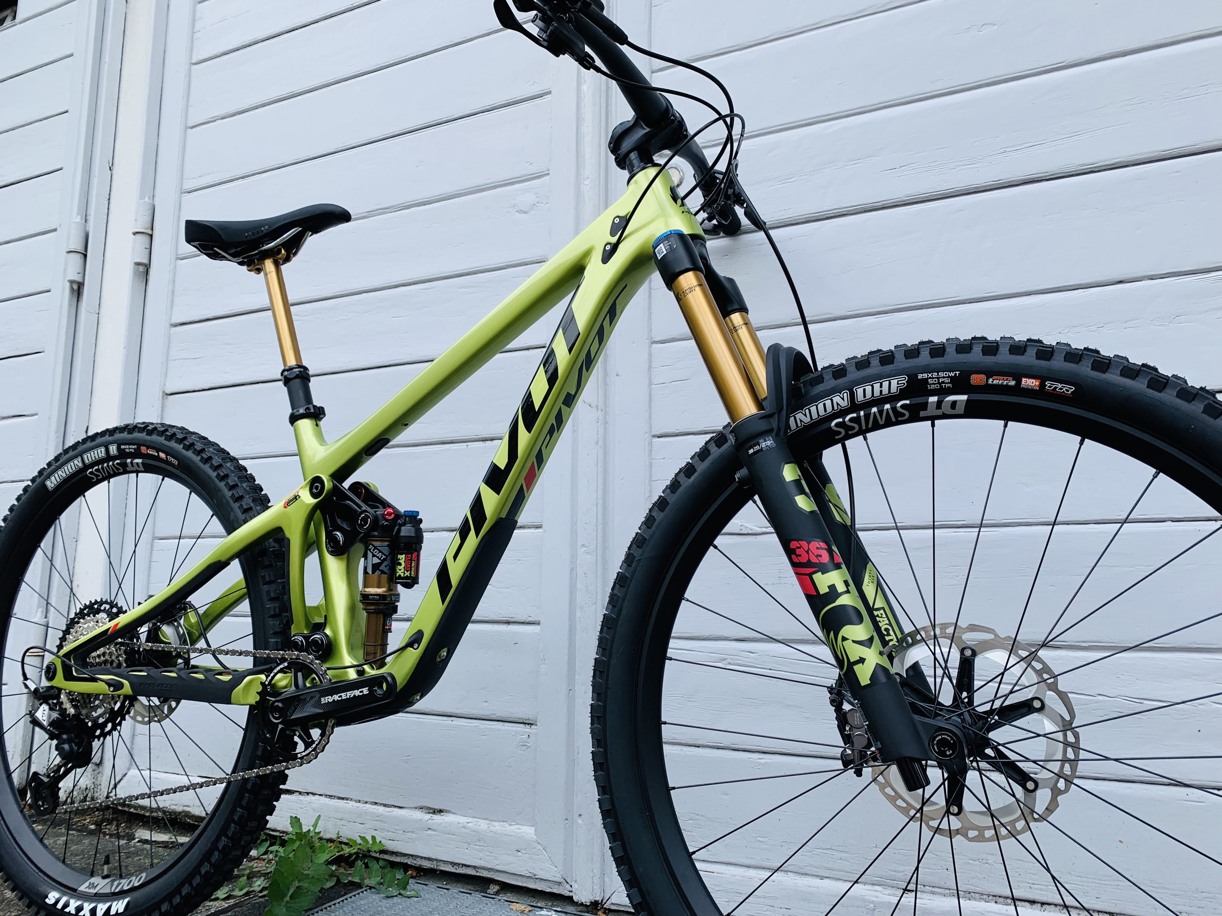 2022 Pivot Switchblade Pro Xt/Xtr for sale New, Green, Medium Bern
