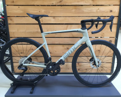 Acquista BMC Roadmachine 01 MOD Velo o Bike - nuovo e usato - velocorner