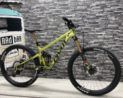 Acquista Pivot Velo o E-Bike - nuovo e usato - velocorner
