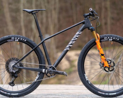 Acquista Canyon Velo o E-Bike - nuovo e usato - velocorner