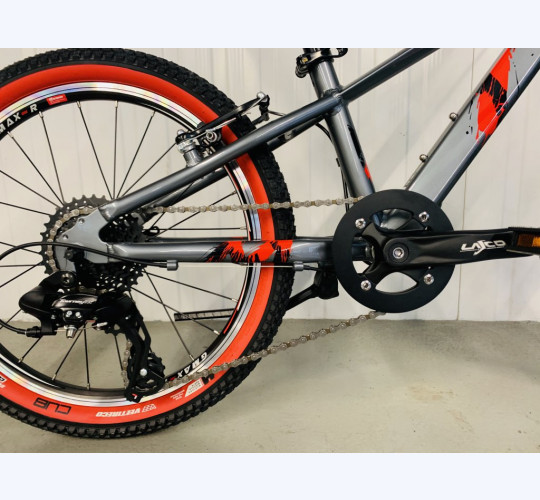 Mustang Trailstar 20