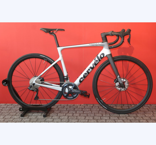 2021 Cervelo Caledonia-5 Discsilver 