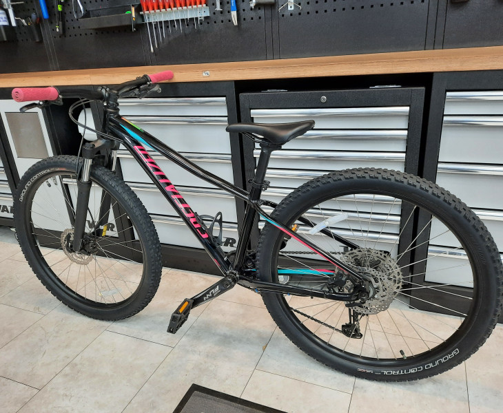 specialized women's pitch sport