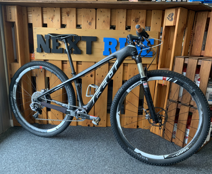 felt nine carbon