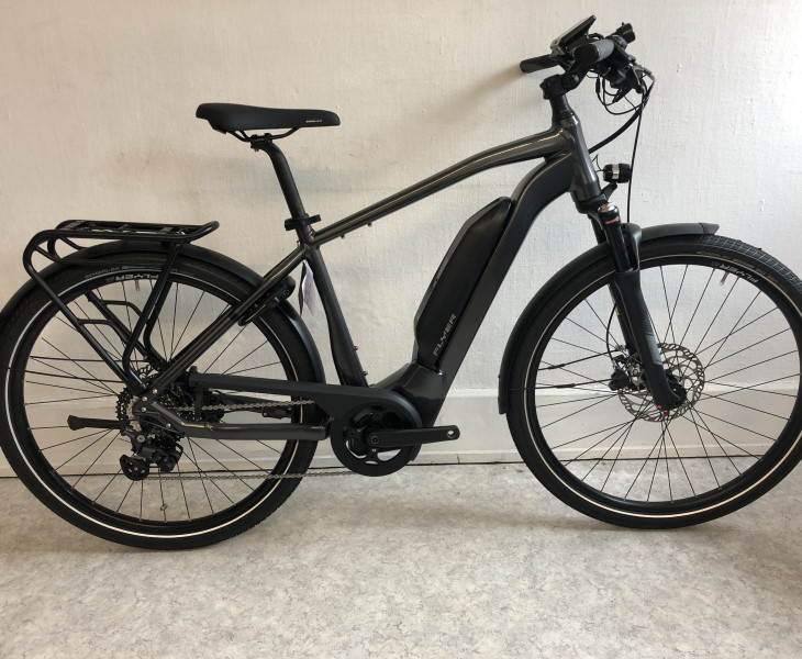 flyer upstreet5 7.10