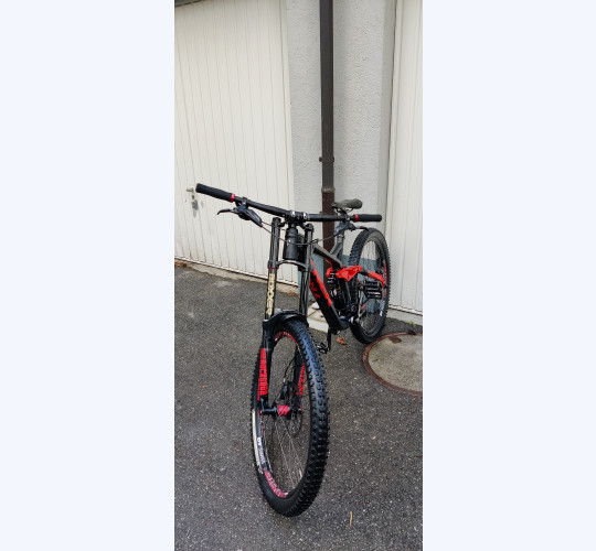 TREK Session 8 27.5 (M)