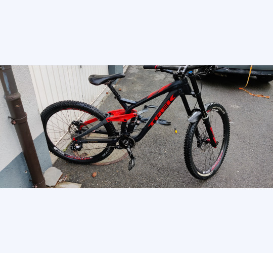 TREK Session 8 27.5 (M)