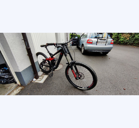 TREK Session 8 27.5 (M)