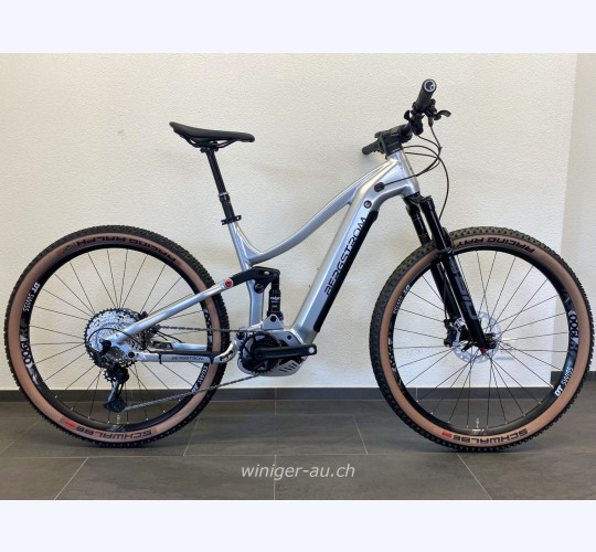 Bergstrom XCV869