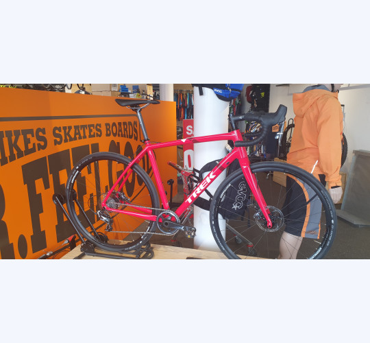 TREK Crocket 7