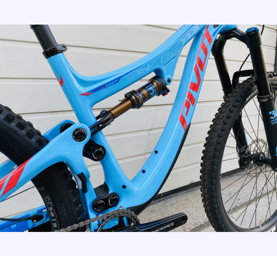 Pivot Switchblade