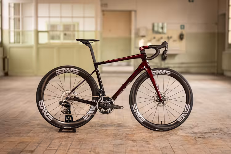 ENVE Melee Ltd X Sram Red