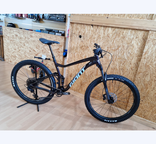 Giant Stance 29 1