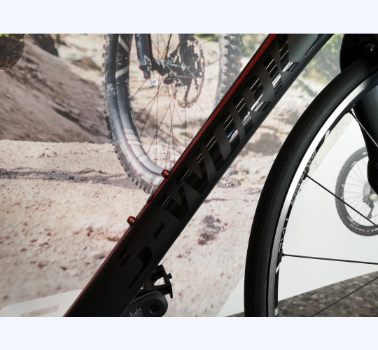 SPECIALIZED SW Roubaix 56