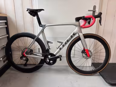 TREK Madone SL 7 Gen 8