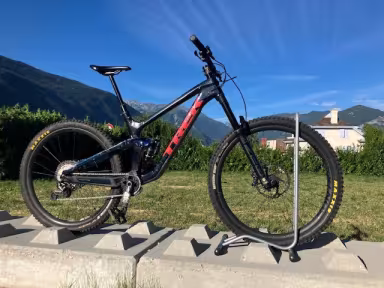 TREK Treck Slash9