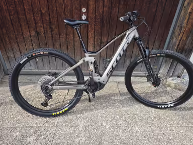 SCOTT Strike eRide 920