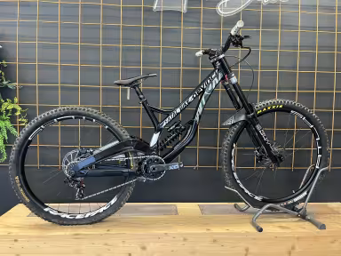 Devinci Wilson 29