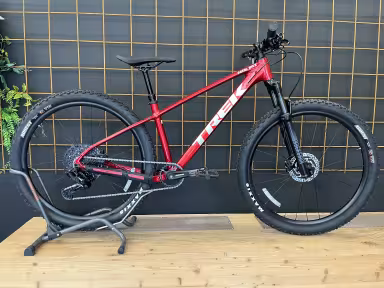 TREK Marlin 8