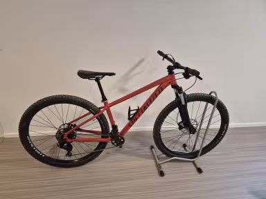 SPECIALIZED ROCKHOPPER 29