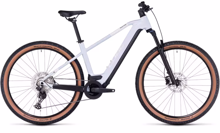 Cube Reaction Hybrid Pro 750