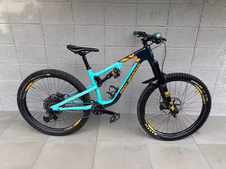 Rocky Mountain Altitude Carbon 50 (27.5)