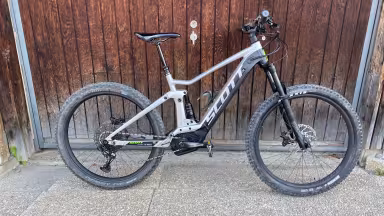 SCOTT Strike eRide 30