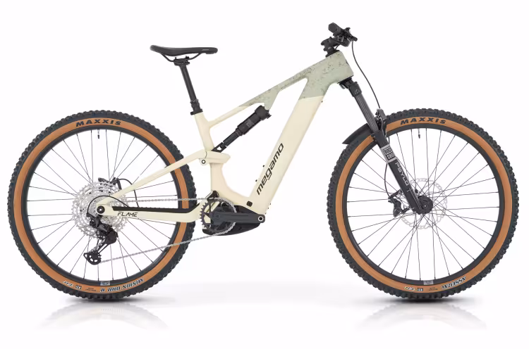Megamo Flame Crb 10