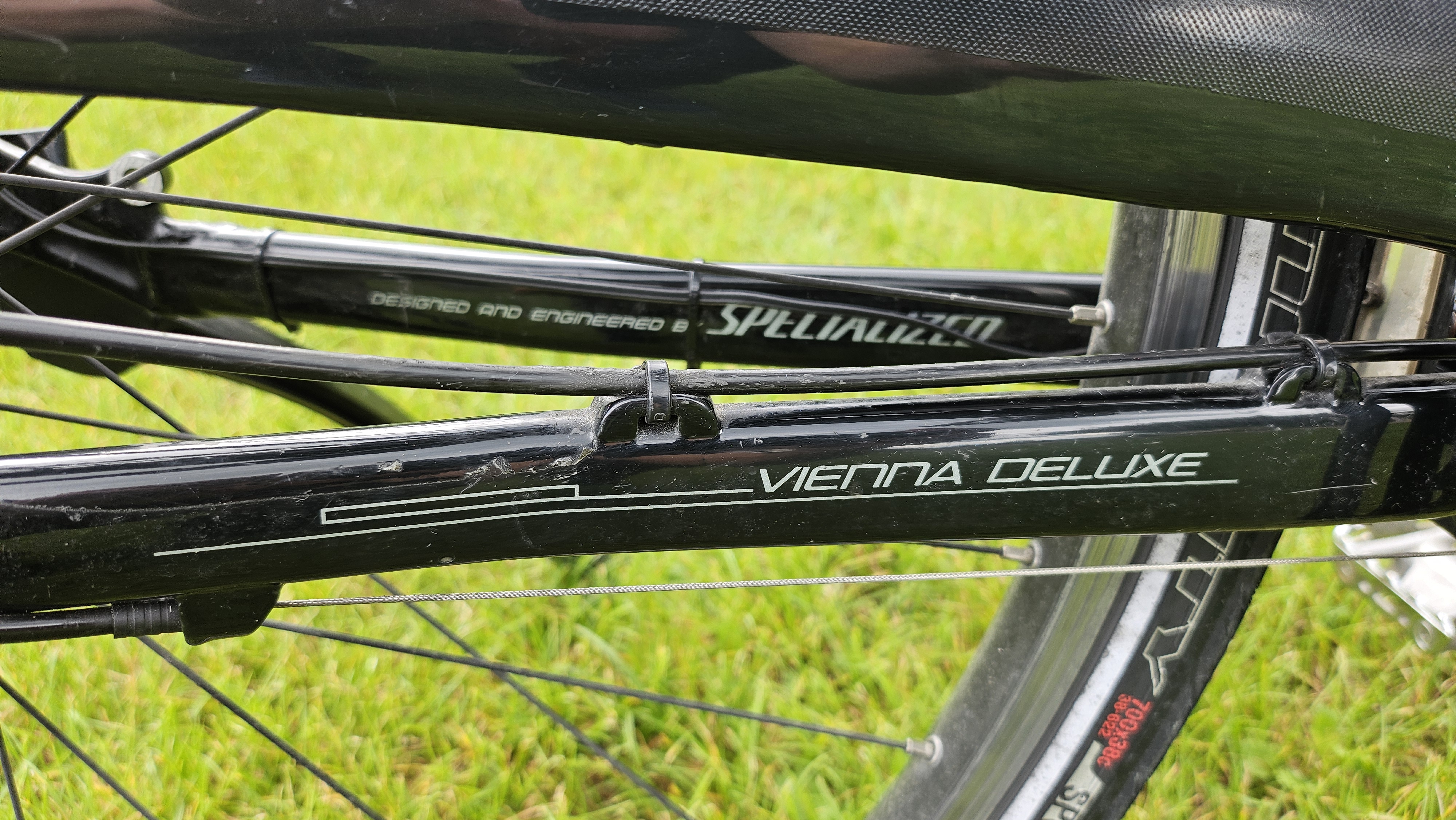 2009 SPECIALIZED Globe Vienne Deluxe for sale Used, Black, Large