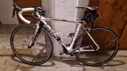 Focus Izalco Pro