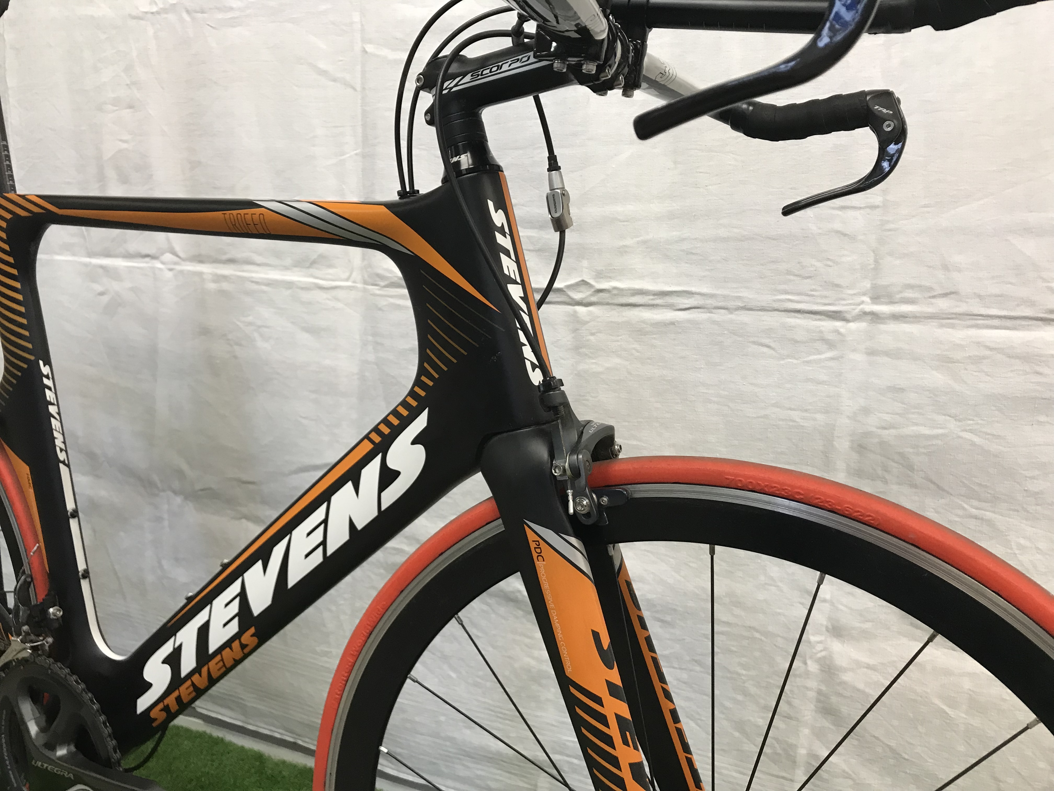 blinklicht rennrad vorne Büchel Ahead Frontlicht I 35/15 Lux Design genau mittig am Lenker StVZO zugelassen und Regenfest LED Fahrradbeleuchtung Fahrradlampe Vorne, Fahrrad Licht, Front, Schwarz Sport & Freizeit roll top rucksack Color:Hydrogen White - Uranium Black Matt MANTO Boxhandschuhe ACE |