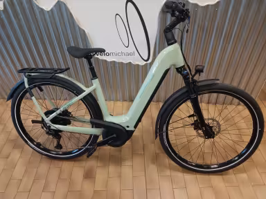 Cube  Kathmandu Hybrid ONE 800