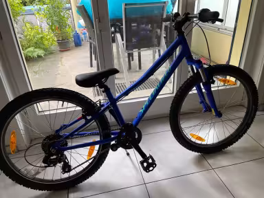 SPECIALIZED Kinder