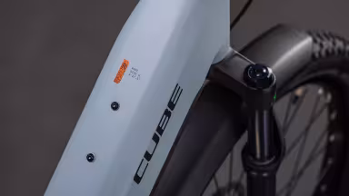 Cube Reaction Hybrid Race 800 FE