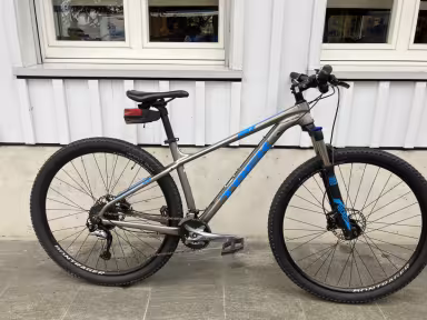 TREK X-Caliber 7