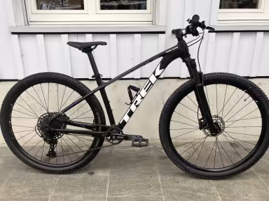 TREK X-Caliber 8