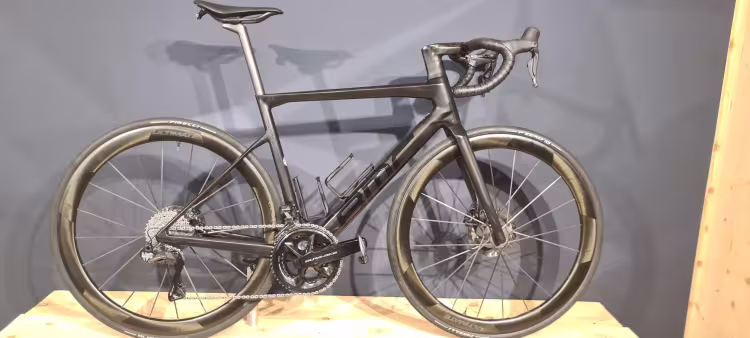 BMC Teammachine SLR 01 ONE