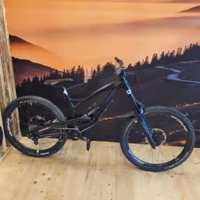 YT Industries Tues