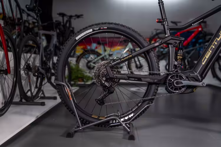 Centurion Numinis R800I