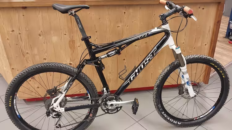 GHOST Rt Aktinum 7500