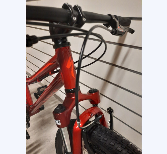 2021 SPECIALIZED Hotrock 20” (20”) in Vendita - velocorner