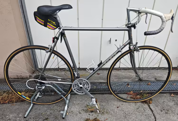 Mondia Rennvelo