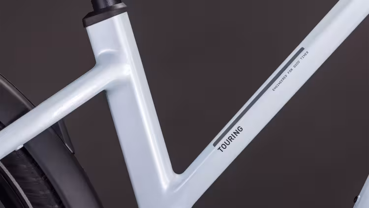 Cube  Touring Hybrid ONE 600