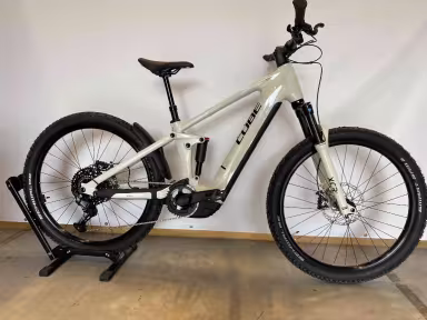 Cube  Stereo Hybrid ONE22 Pro 800