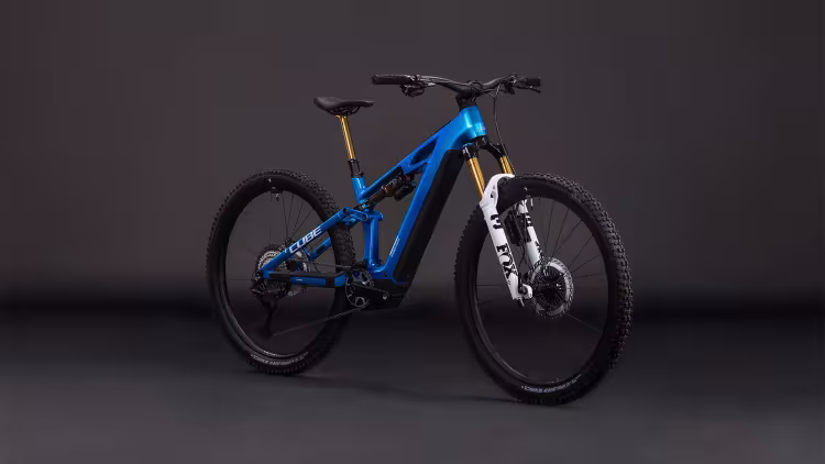 Cube  Stereo Hybrid ONE44 HPC AT 800